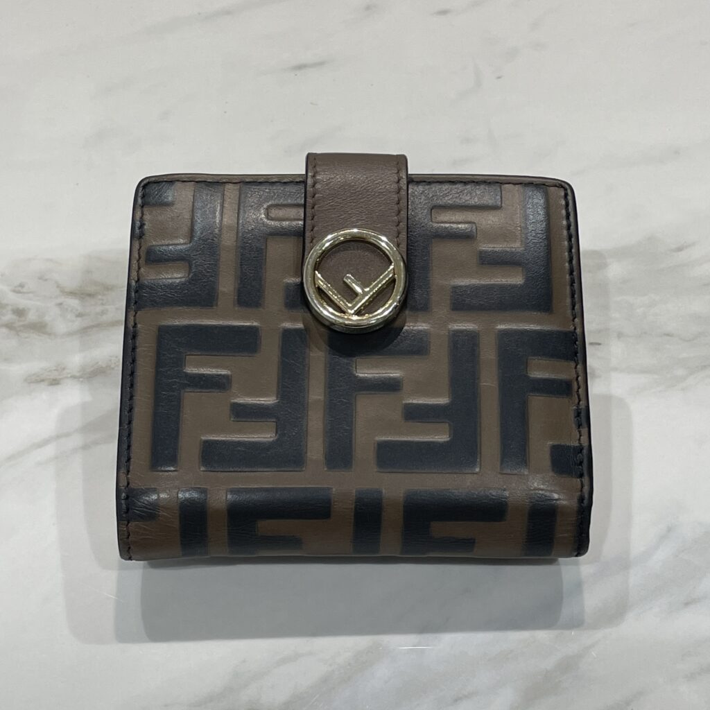 ズッカ柄フェンディ財布の補修🖤 モノグラム模様を２段階の補色で再現