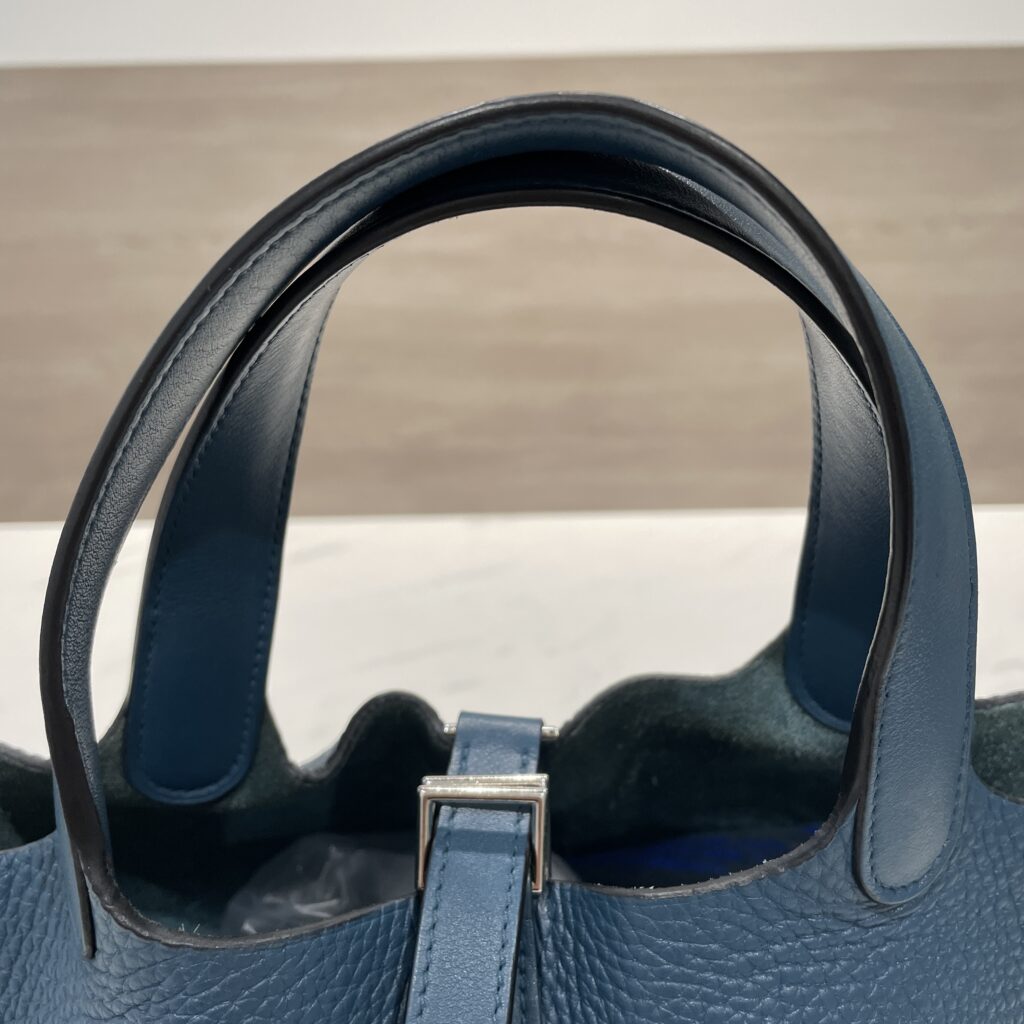 使い込んだピコタンをもう一度鮮やかに✨｜ディープブルーの色補修とメンテナンス