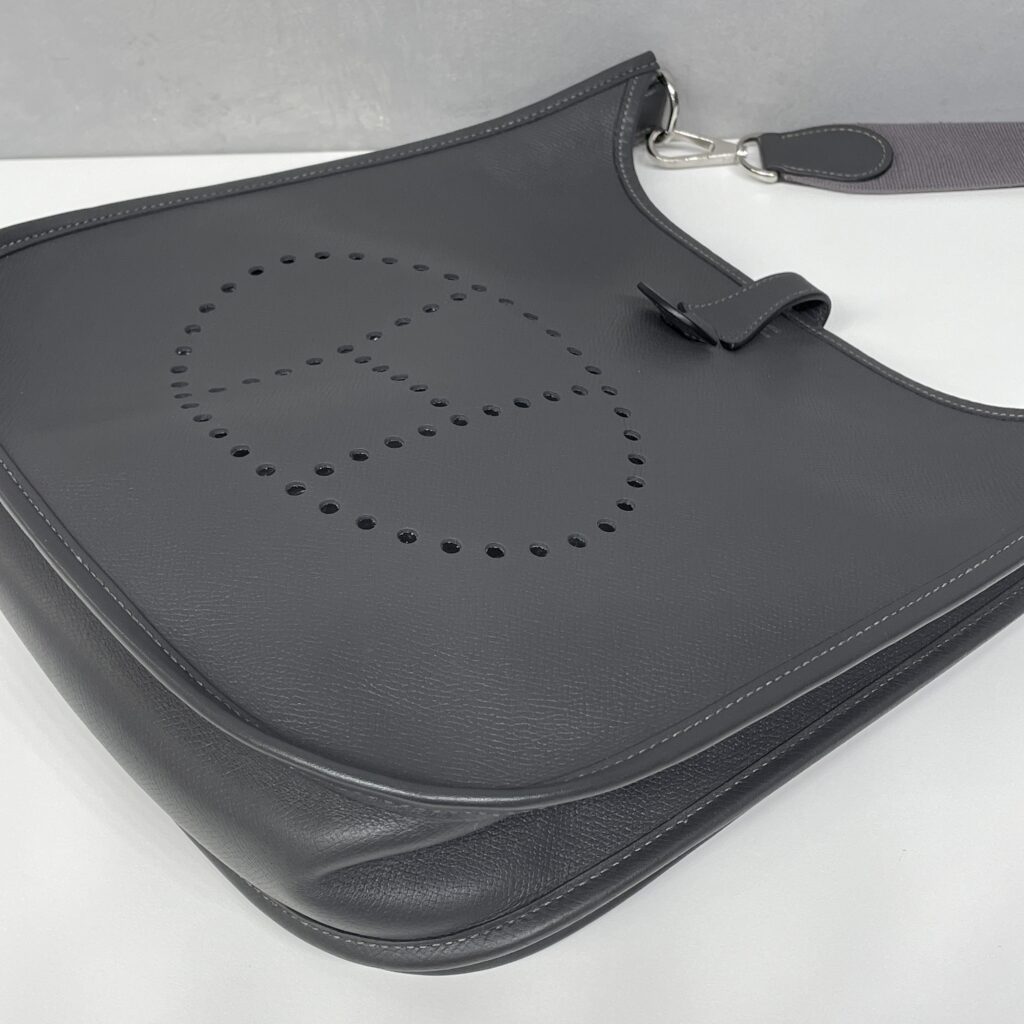 落ち着いたダークグレーに、上品な深みをもう一度🩶｜エルメス エヴリンの全体補修＆バインダー交換